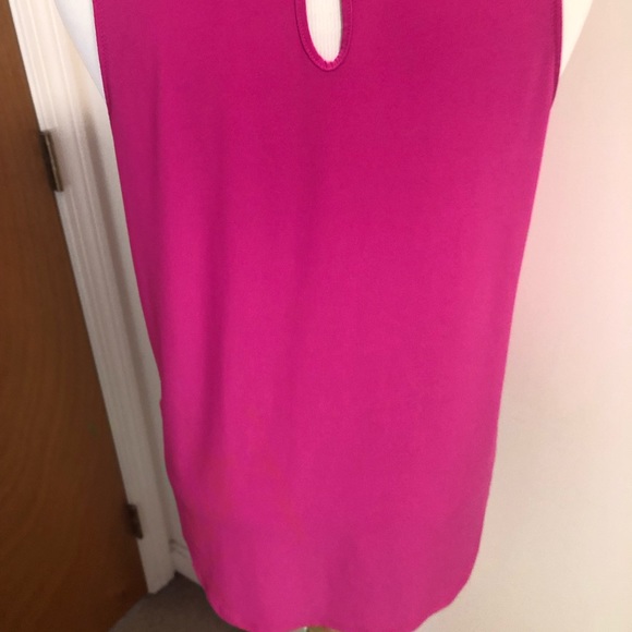 Sleeveless Magenta Top - Picture 6 of 10